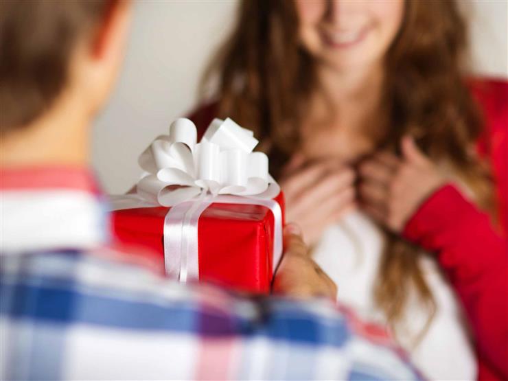 4 نصائح مهمة جدًا.. ما تفعل في زيارة خطيبتك يوم العيد؟